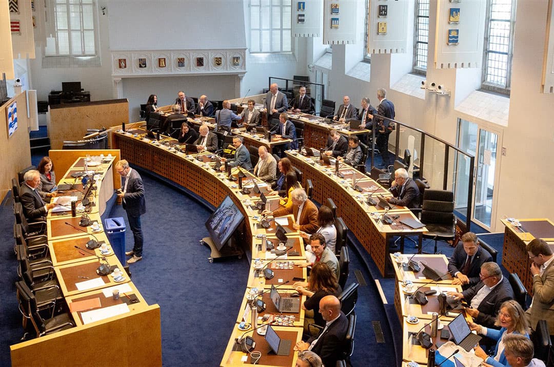 In de provincies werd 30 mei gestemd voor de Eerste Kamer, zoals hier in de Statenzaal in het provinciehuis van Middelburg. - Foto: ANP