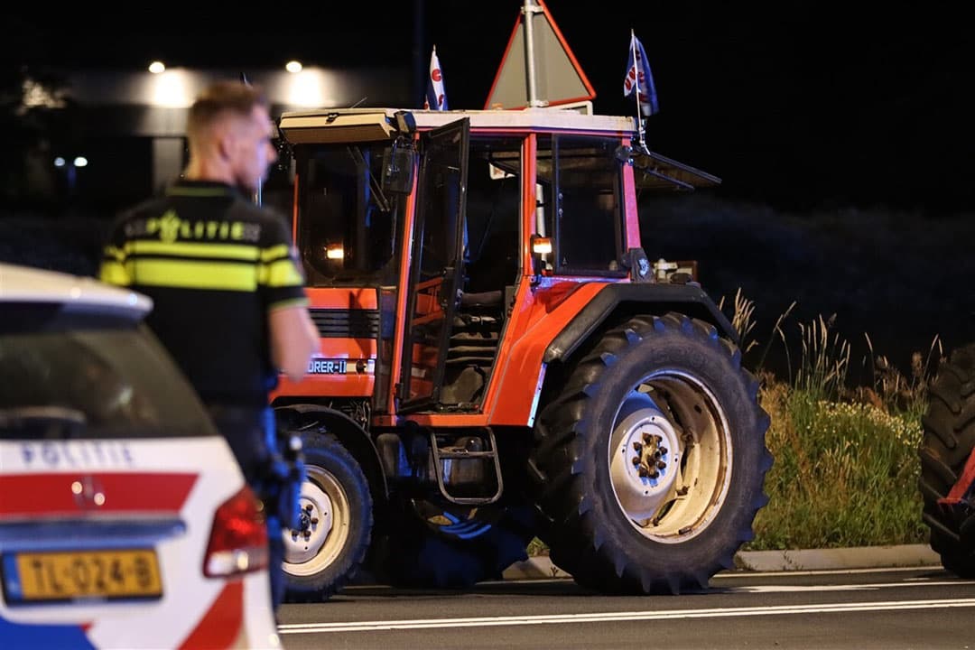 Het boerenprotest bij Heerenveen waarbij de politie op een trekker schoot. Foto: ANP / Hollandse Hoogte / Anton Kappers