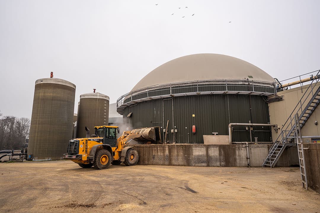 Mestvergisting is een optie om de CO2 footprint op een bedrijf te verlagen. - Foto: Bert Jansen