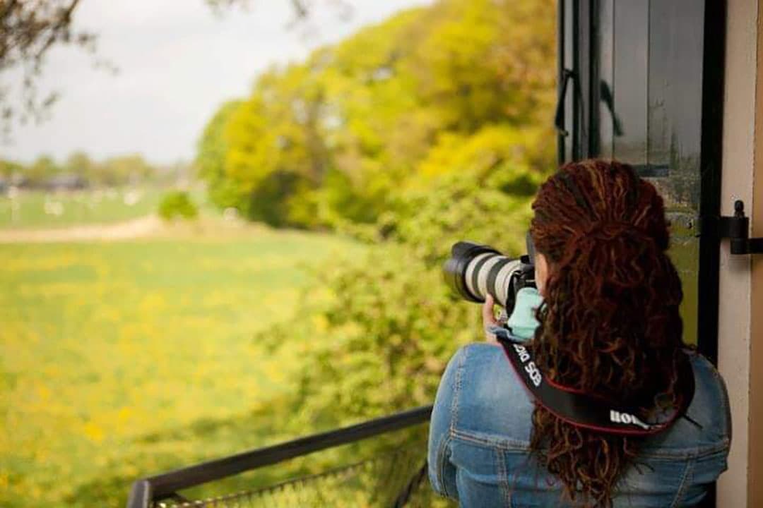 Erika Klein Kranenbarg vertelt het verhaal van boerenkinderen door de lens van haar camera. - Foto: Erika Klein Kranenbarg