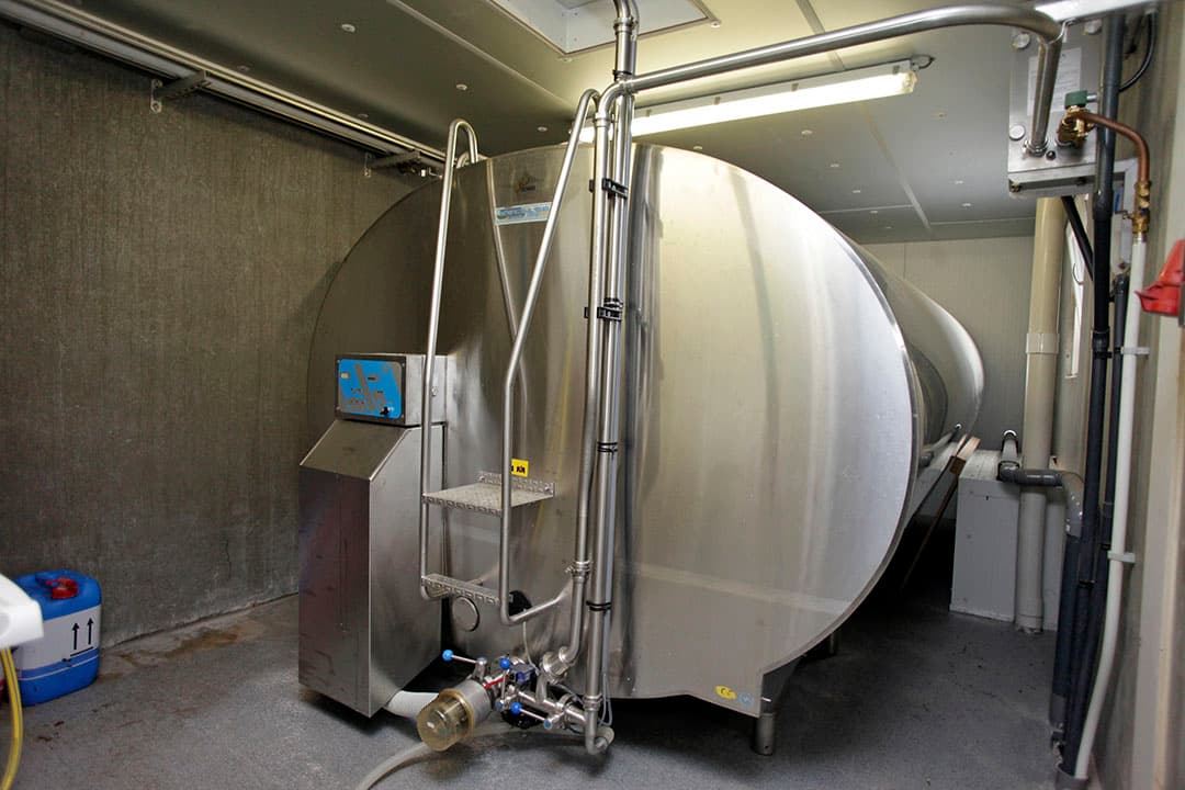 De gemiddelde dagelijkse hoeveelheid melk die wordt aangevoerd, komt uit op 39.676 ton. Dat is 1,5% hoger ten opzichte van januari dit jaar. - Foto: Ton Kastermans Fotografie