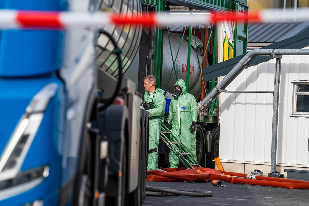 Ruiming van een pluimveebedrijf in Neerkant (NB.) - Foto: Bert Jansen