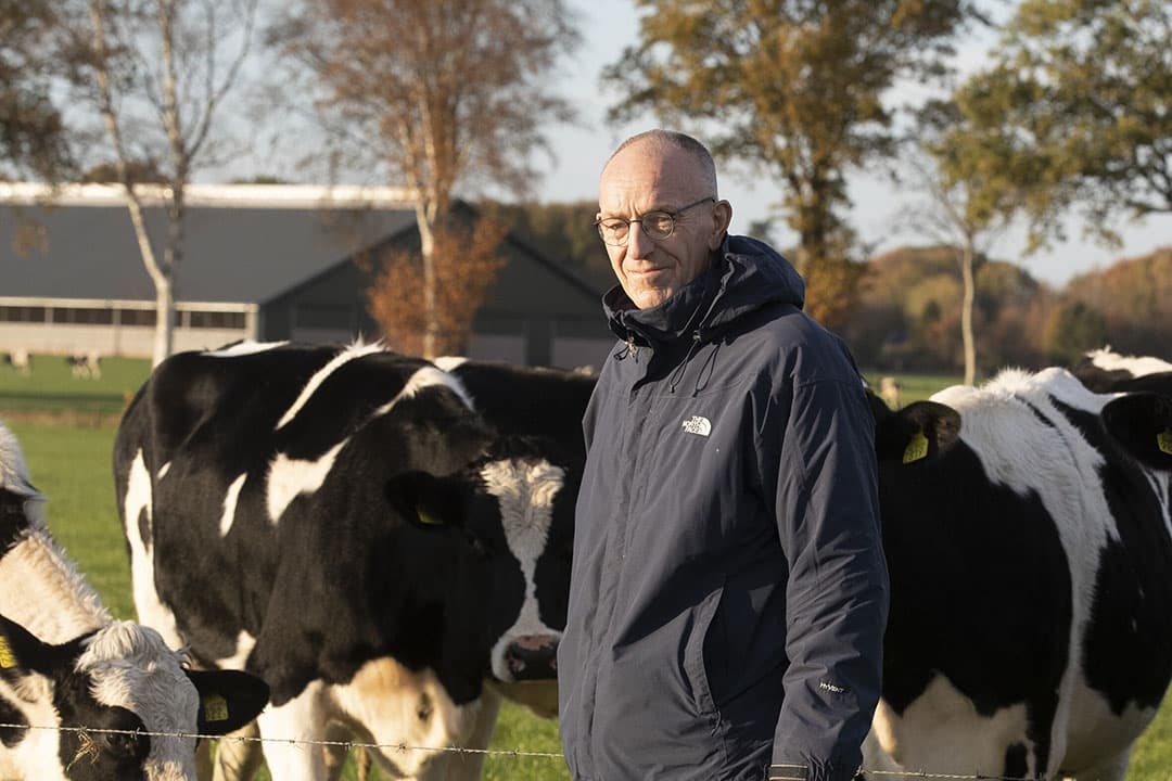 Een integrale aanpak van bodem, plant en diergezondheid zorgt voor gezond melkvee dat productief is, zegt dierenarts Gerrit Hegen.