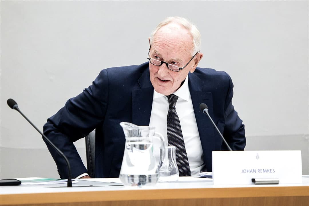 Gespreksleider Johan Remkes in de Tweede Kamer tijdens een hoorzitting over het stikstofrapport, eerder deze maand. - Foto: ANP/Ramon van Flymen