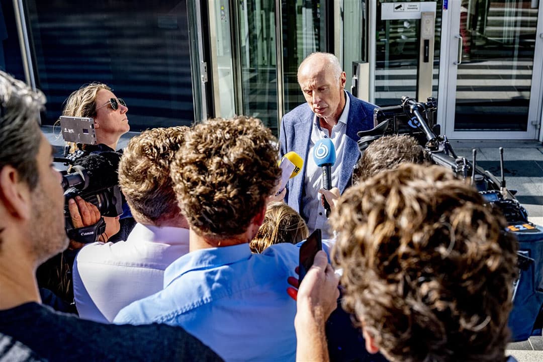 Bert van Ruitenbeek, voorzitter van Stichting Demeter, na afloop van het gesprek met bemiddelaar Remkes bij het provinciehuis . - Foto: ANP