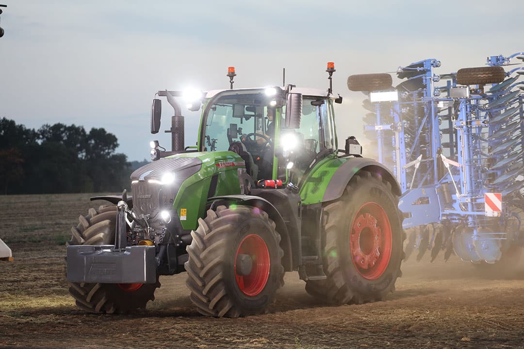 De trekkers zijn voorzien van een nieuwe Agco Power-6-cilinder met 7,5 liter motorinhoud. - Foto's: Bob Karsten