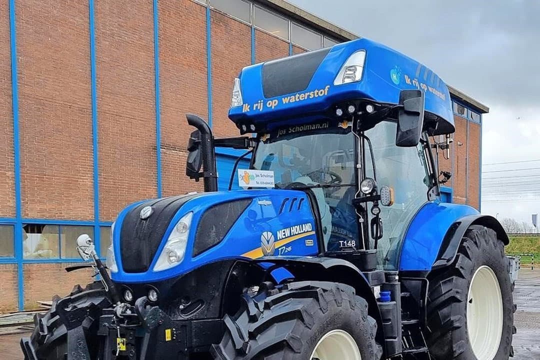 New Holland kan nu ook het model T7.245 AutoCommand uitrusten met H2 Dual Power-waterstofinspuiting. Foto's: New Holland. - Foto: New Holland