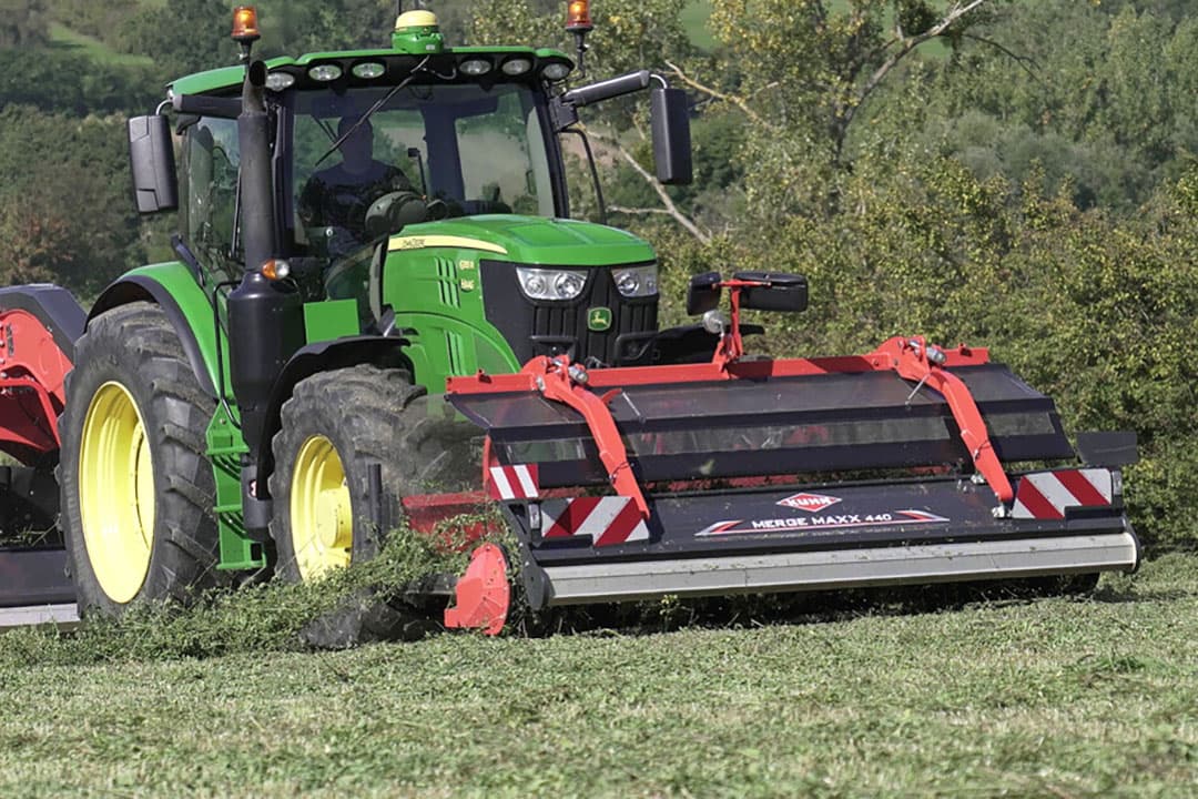 Naar verwachting is de nieuwe Kuhn-bandhark Merge Maxx 440 F in 2023 te koop in Nederland. - Foto: Kuhn