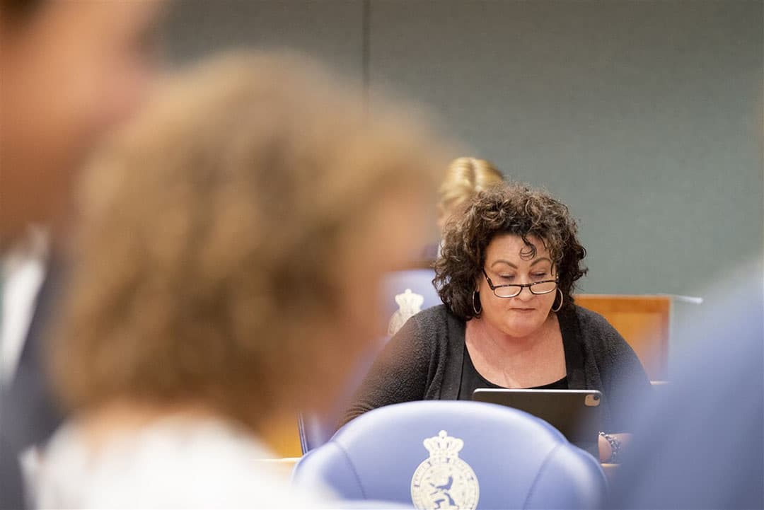 Caroline van der Plas voor aanvang van het debat over het stikstofbeleid op 23 augustus. - Foto: ANP