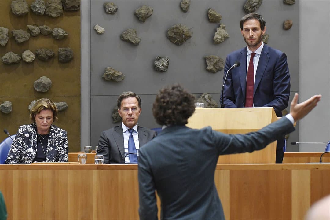 Karien van Gennip (CDA, minister van Sociale Zaken en Werkgelegenheid), premier Mark Rutte VVD en Wopke Hoekstra (CDA), minister van Buitenlandse Zaken, tijdens het debat over het stikstofbeleid.  - Foto: ANP