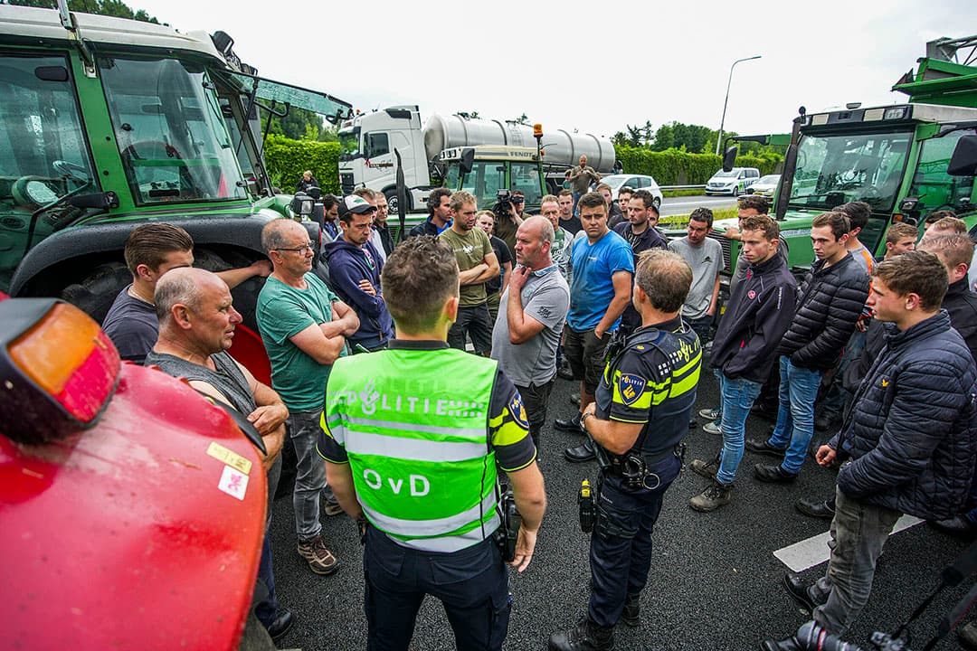 Boze boeren hebben de A2 ter hoogte van Best geblokkeerd afgelopen juni. Foto: Bert Jansen