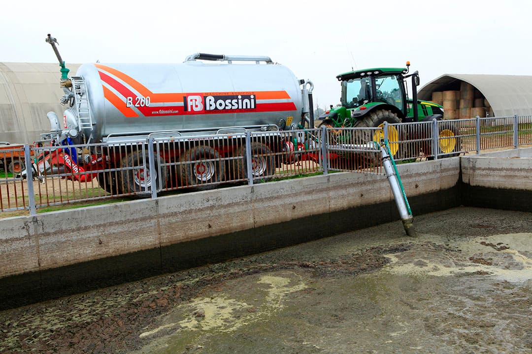 Italiaanse boeren krijgen vanuit de overheid 200.000 hectare extra om te gebruiken voor gewasteelt. De Europese Unie keurde de wet goed, om zo onder andere grondstoffentekorten te remmen. - Foto: Henk Riswick