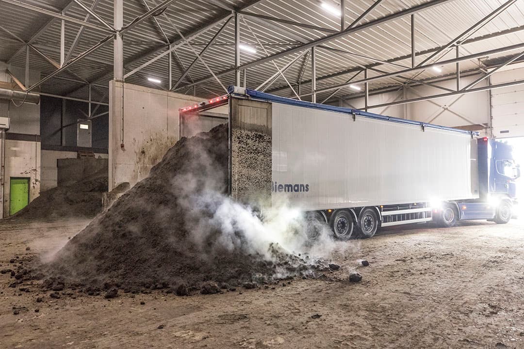 De export van bewerkte mestproducten kan op termijn eenvoudiger als de Europese meststoffenverordening volledig is ingevuld. - Foto: Koos Groenewold
