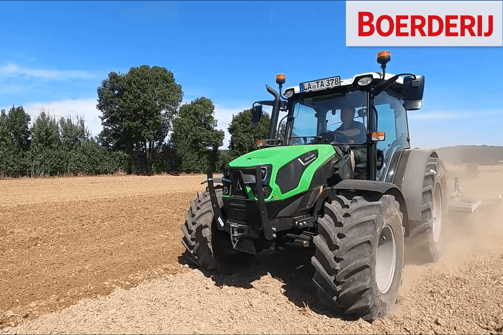 Boerderij heeft samen met het Duitse vakblad TopAgrar de Deutz-Fahr 5090.4D getest. - Foto: TopAgrar