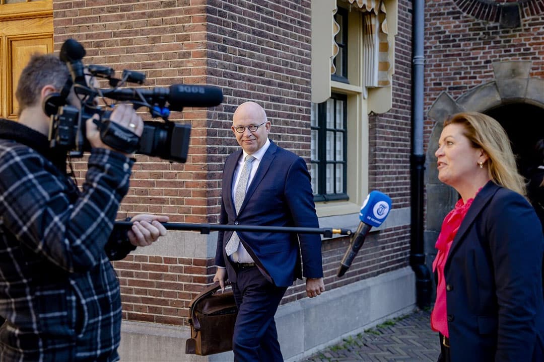 Minister Henk Staghouwer van Landbouw, Natuur en Voedselkwaliteit en Christianne van der Wal, minister voor Natuur en Stikstof. - Foto: ANP