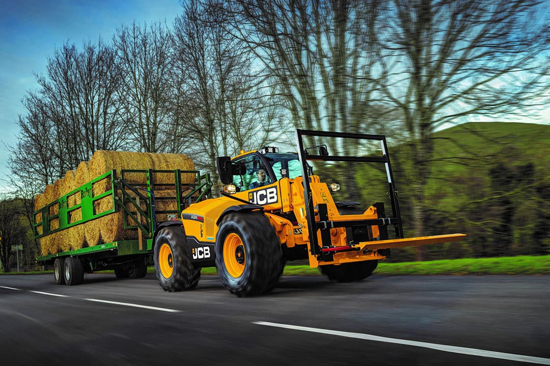 De JCB 542-70 Agri Pro-verreiker heeft een maximale tilcapaciteit van 4.200 kilo. - Foto: JCB / Guy Dixon