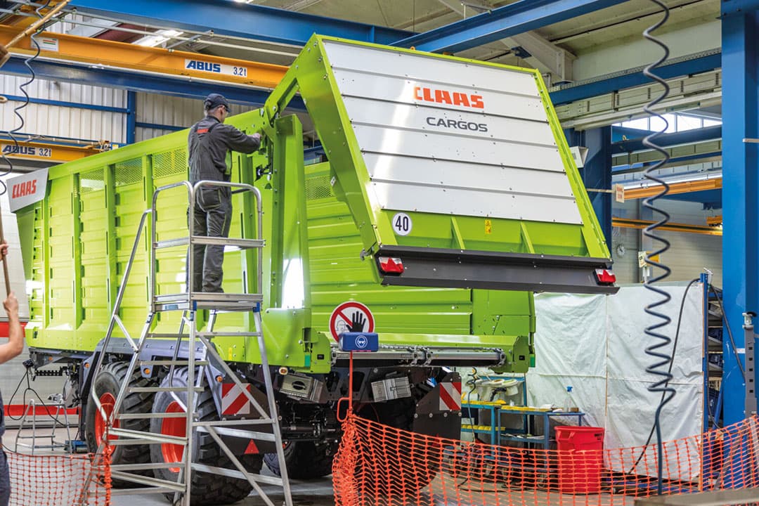 Machinefabrikant Claas introduceerde de Cargos-opraapwagen in 2009. De hakseltransportwagen werd in 2015 aan het assortiment toegevoegd. Eind van dit jaar stopt de productie van beide machines. - Foto: Claas