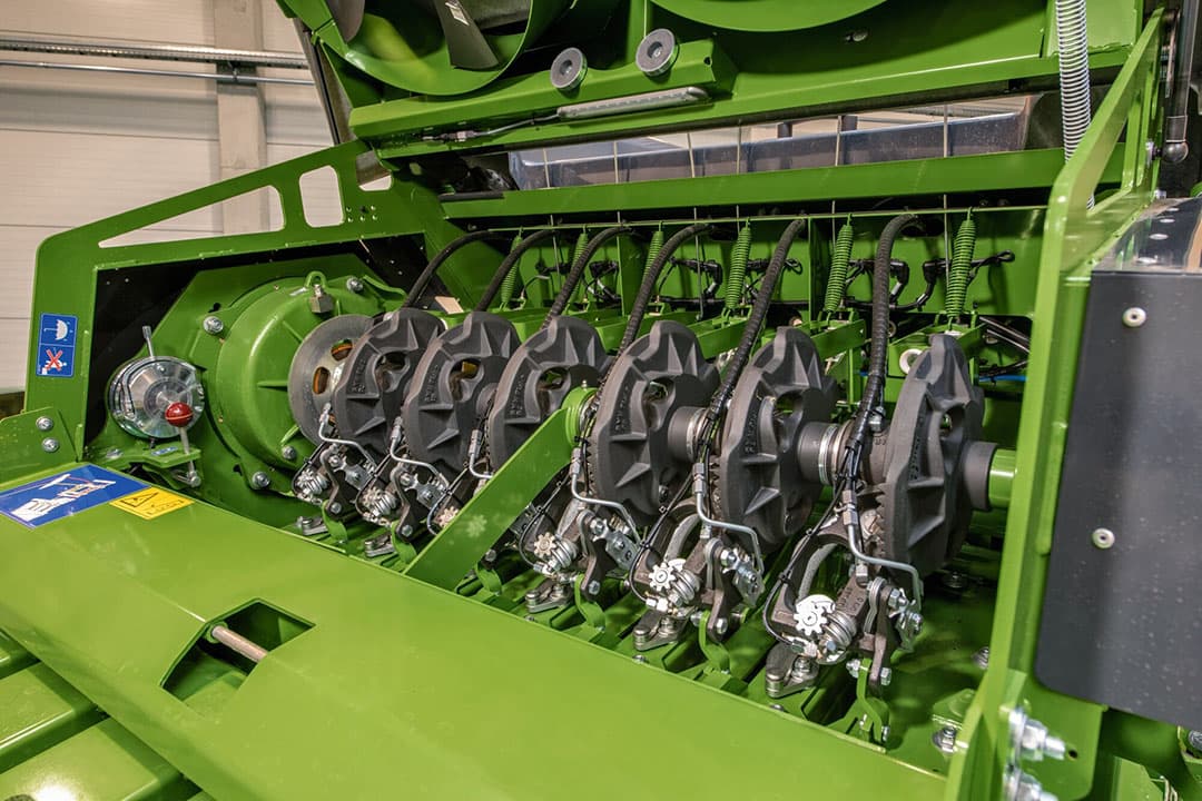Nieuwe V-knopers voor de Big Pack-grootpakpersen. - Foto en video: Krone.