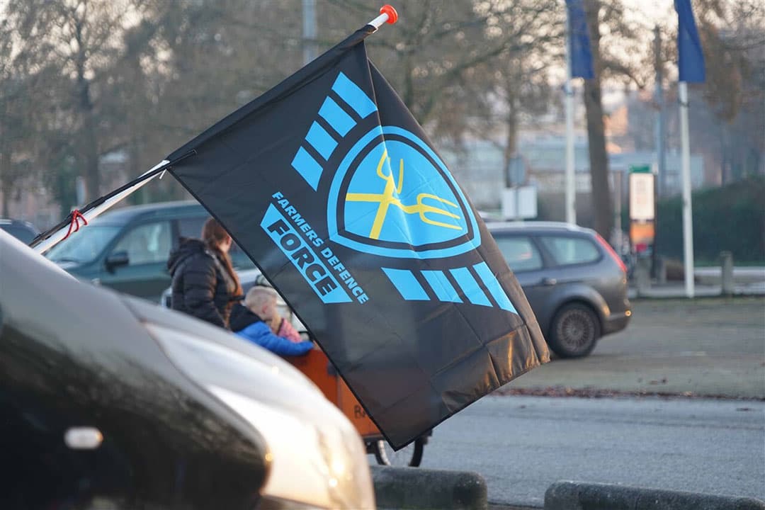 Protest van Farmers Defence Force in Zwolle op 10 januari 2022, toen de eerste hoorzitting werd gehouden over het distributiecentrum van Jumbo in Raalte. - Foto: ANP