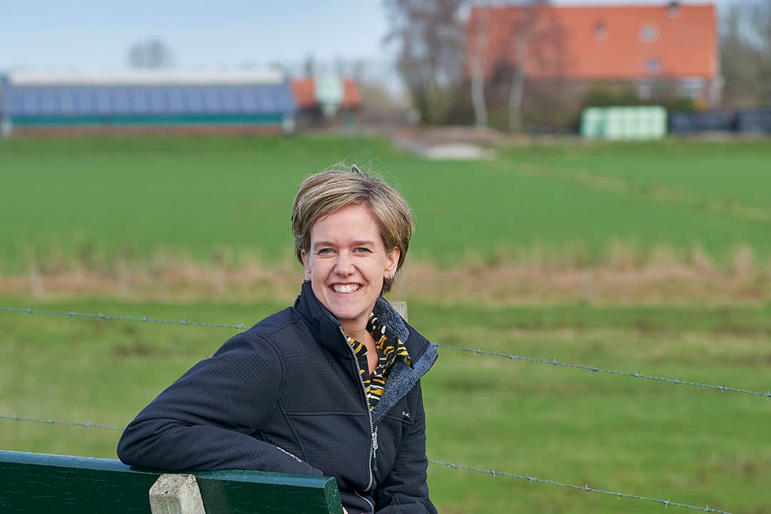 Linda Verriet (42) is sinds november 2018 voorzitter van de Productenorganisatie Varkenshouderij (POV). Voorheen heeft ze onder andere gewerkt bij als projectleider intensieve veehouderij bij LTO Noord en als bedrijfsleider op een varkensbedrijf. - Foto's: Van Assendelft