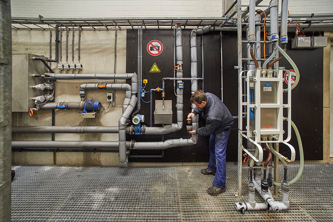 Mestfabriek Vlako ontwierp een membraanfilter voor mest. Door filtering worden de zwevende deeltjes uit de dunne fractie van mest verwijderd. - Foto: Van Assendelft Fotografie