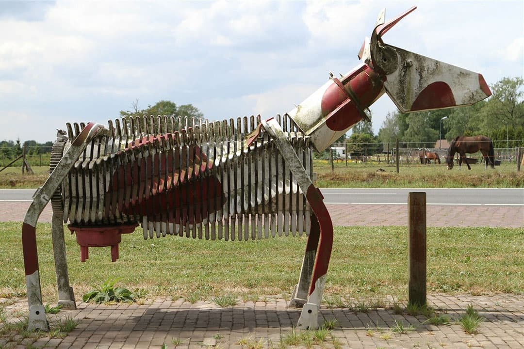 Het MKZ-monument aan de Eperweg tussen Epe en Emst op de Veluwe in 2011, 10 jaar na eerste MKZ-uitbraak.  - Foto: ANP/Vidiphoto