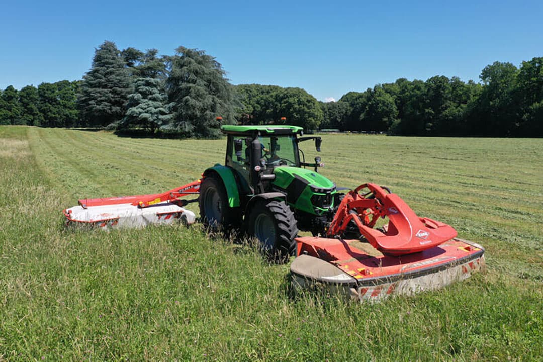 De 6C-serie van Deutz-Fahr is leverbaar met een nieuwe RVshift-fullpowershift-transmissie. Deze biedt 20 versnellingen vooruit en 16 achteruit. - Foto's: Deutz-Fahr.