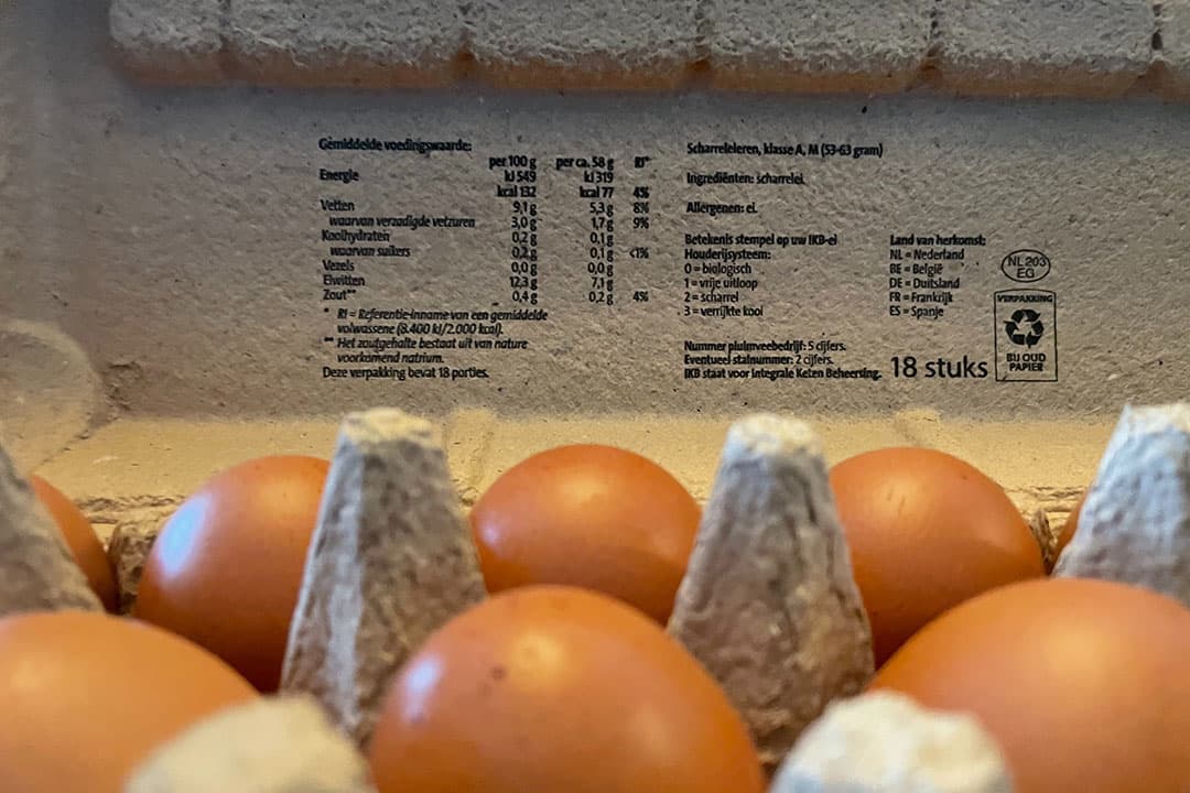 Eieren van vrije-uitloophennen moeten na 16 weken ophokplicht afgewaardeerd worden tot scharrelei. - Foto: Martijn ter Horst