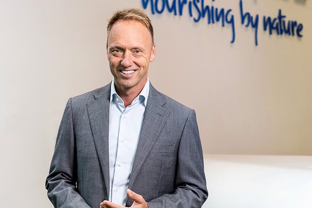 Topman Hein Schumacher maakte op de ledenraadbijeenkomst bekend dat FrieslandCampina strategische opties voor de kindervoedingsactiviteiten onder het Friso-merk onderzoekt. - Foto: Herbert Wiggerman