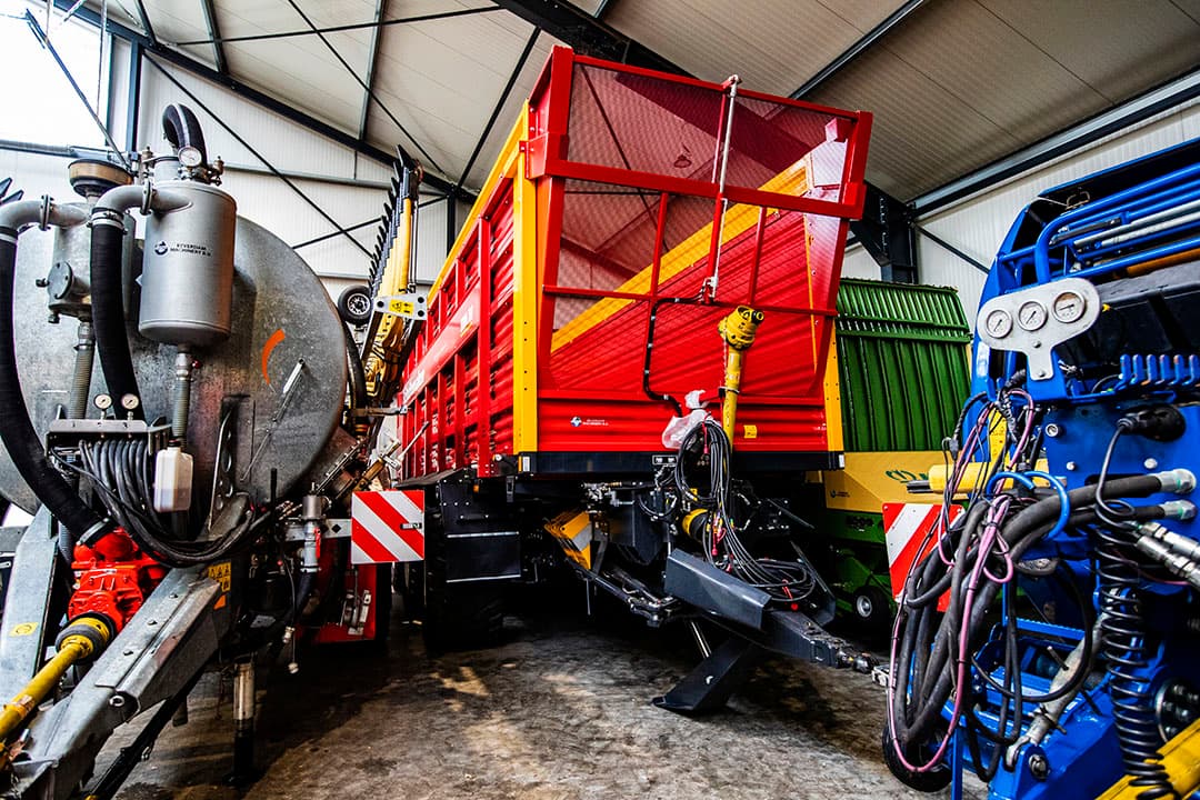 Grondstofprijzen zijn hoog en blijven hoog. Dat werkt door in prijsverhogingen op alle fronten. Inflatie schrijven we inmiddels weer met grote letters en dat houdt de prijs van gebruikte machines goed overeind. - Foto: Ronald Hissink