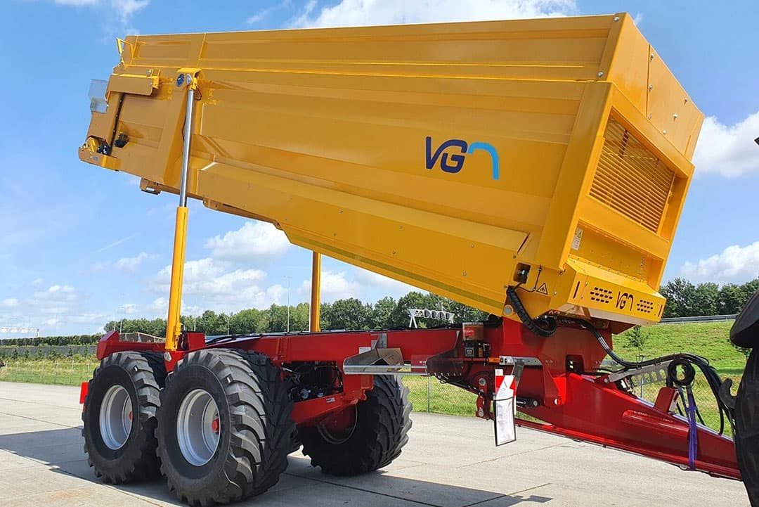 Met een automatisch smeersysteem weet je zeker dat de lagers worden gesmeerd en het vet een afdichtingskraag vormt die slijtage door het binnendringen van stof, vuil, zand en vocht voorkomt. - Foto: Wiejelo Equipment
