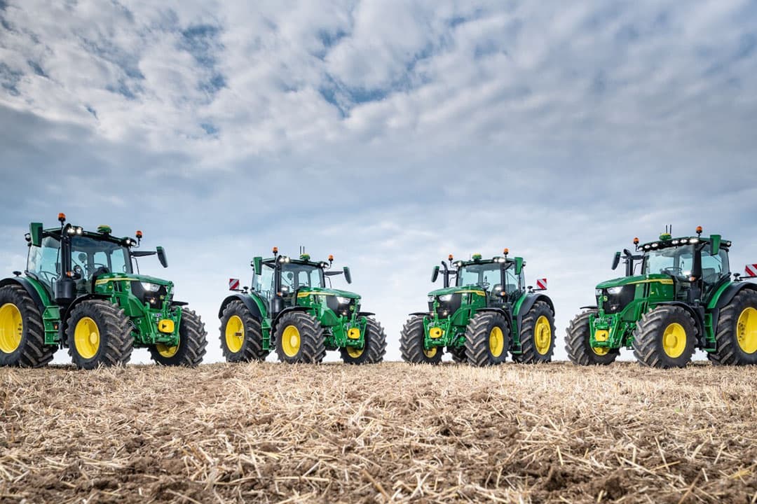 De vernieuwde 6R-serie bestaat uit veertien modellen. - Foto's: Alexander Ehhalt/John Deere