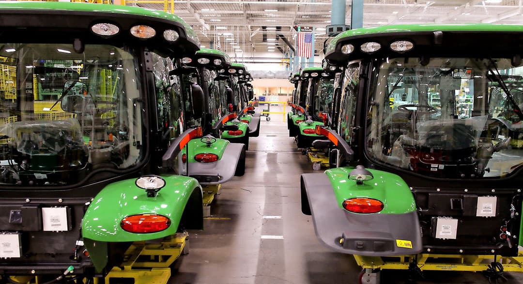 Onderdeel van de besloten zesjarige deal, is dat de medewerkers direct 10% loonsverhoging krijgen. - Foto: Archief.
