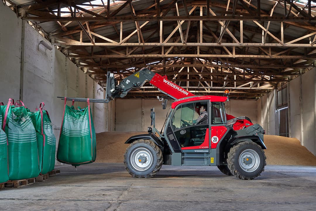 Machinefabrikant Weidemann heeft de verreiker zelf ontwikkeld en laat de machines bouwen bij Kramer in het Duitse Pfullendorf. Kramer is net als Weidemann een dochteronderneming van Wacker Neuson in München. - Foto: Weidemann