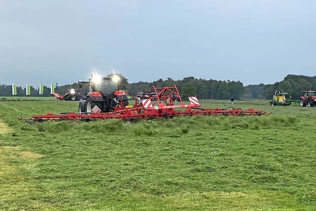 De Spider 1300/12T werd onlangs in Vriezenveen gedemonstreerd. Zonna verwacht de machine in het voorjaar van 2022 te kunnen leveren. - Foto: Zonna