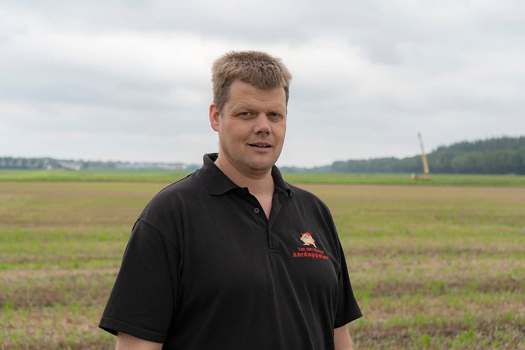 Jacob van den Borne (40) heeft een akkerbouwbedrijf gespecialiseerd in de aardappelteelt. Verder heeft hij suikerbieten, granen en mais.