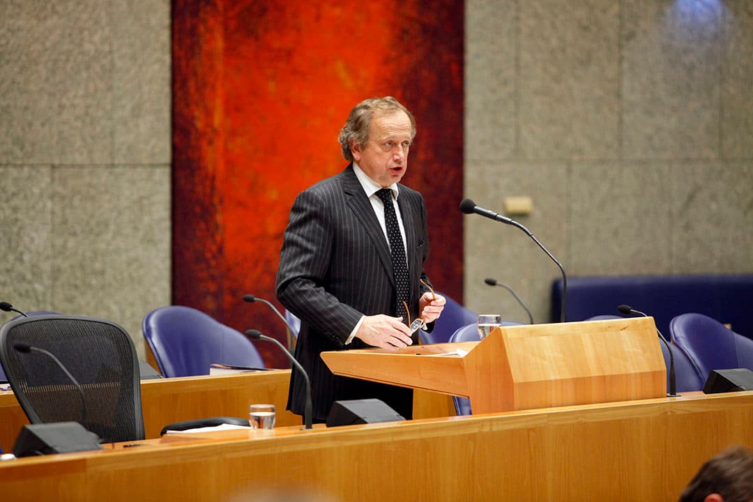 'Met de komst van Henk Bleker als interim-voorzitter van de Nederlandse Melkveehouders Vakbond gaat het vlammen.' - Roel Dijkstra