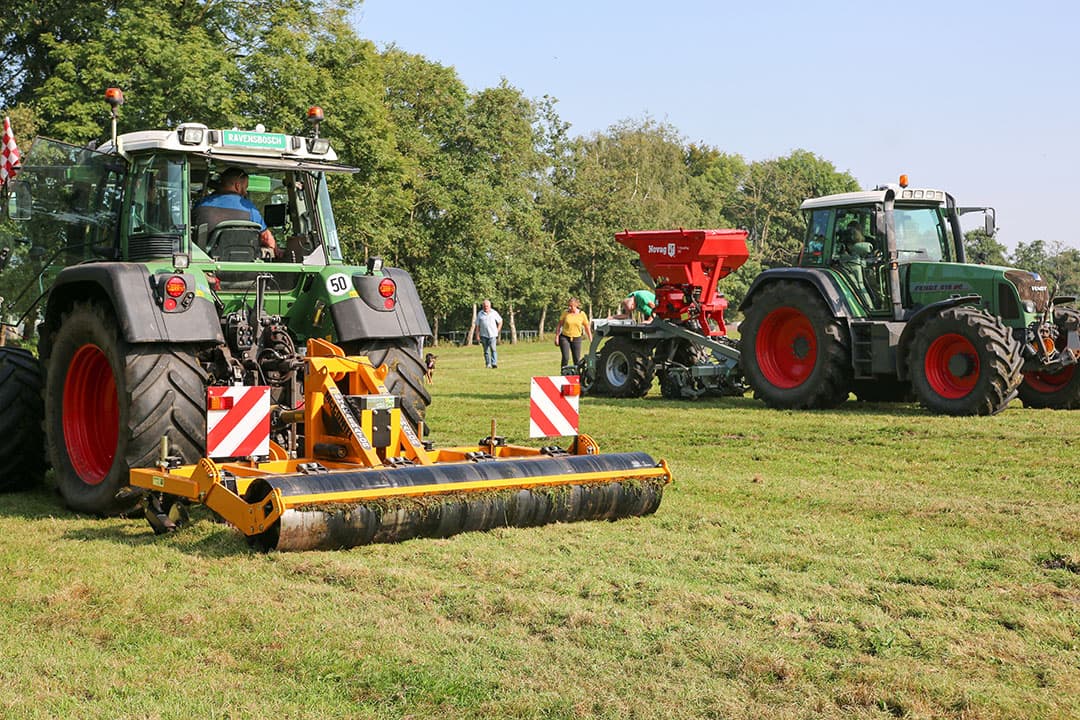 Naar verwachting zijn de resultaten van deze test om bodemverdichting op te heffen over een jaar bekend. - Foto's: Bas van Hattum.