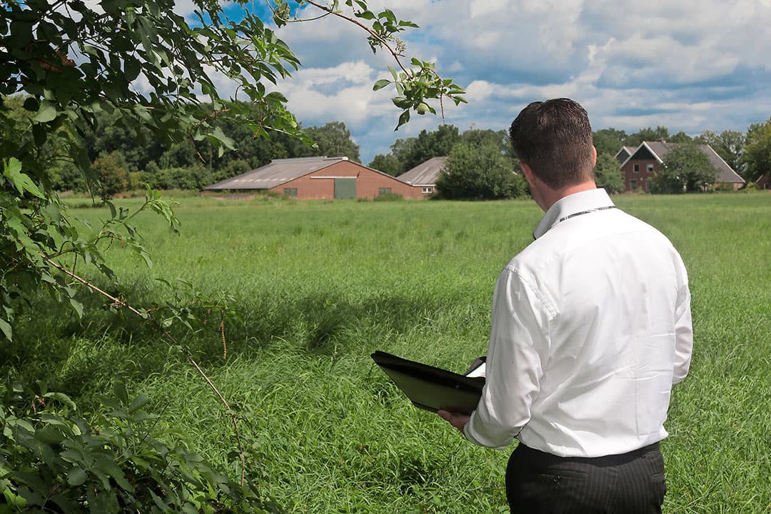 Het taxeren van landbouwgrond. - Foto: Ronald Hissink