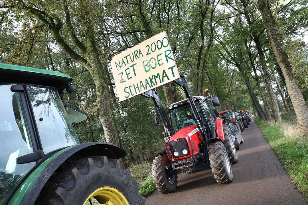 Protesten van boeren tegen stikstofmaatregelen bij het Natura 2000-gebied Wooldse veen bij Winterswijk. - Foto: Henk Riswick