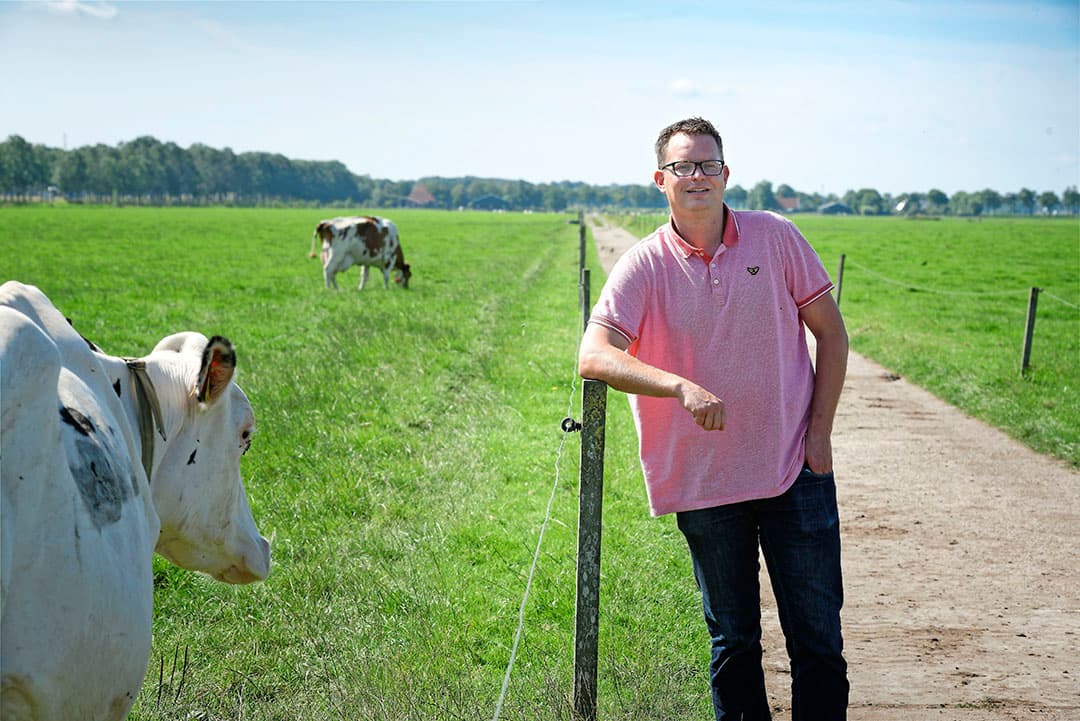 Samen met zijn vader Peter (58), moeder Erica (58) en broer Arno (31) vormt Gerard maatschap Helder. - Foto: Lex Salverda