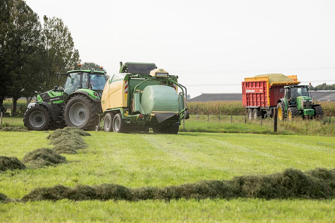 Roel Jongeneel: 'Uit een Engels onderzoek van alweer een tijd geleden, bleek dat boeren, vissers en boswachters tot de gelukkigste mensen behoorden.' - Foto: Koos Groenewold