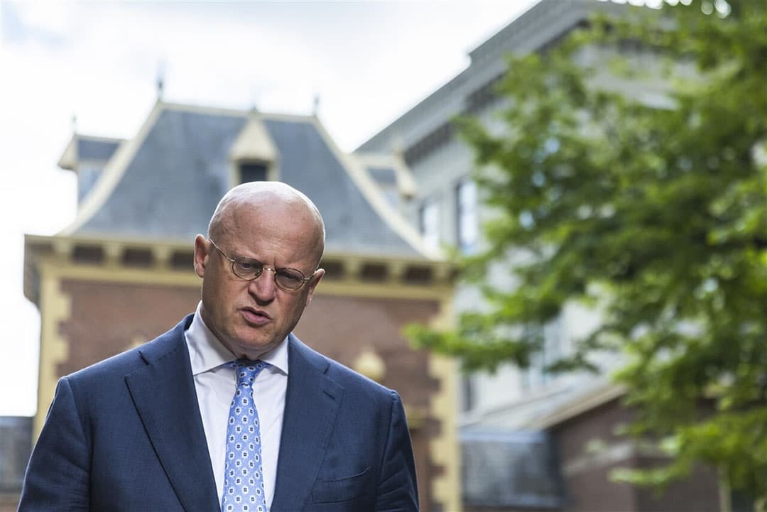 Demissionair minister Ferd Grapperhaus van Veligheid en Justitie houdt vast aan een maximale termijn voor een houdverbod van tien jaar. - Foto: ANP