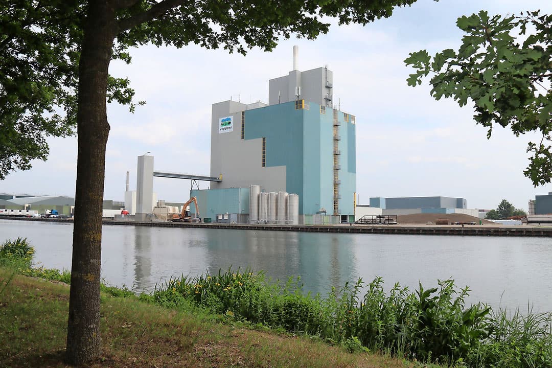 De fabriek van Coppens Diervoeding in Helmond. Door de overname krijgt De Heus tien productielocaties in Nederland. - Foto: Coppens Diervoeding