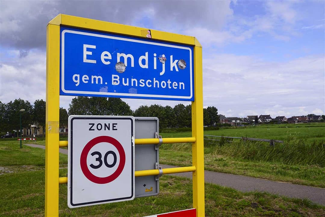 De besmetting met vogelgriep in Eemdijk kwam aan het licht nadat ganzen neurologische verschijnselen vertoonden en doodgingen. - Foto: ANP / Hollandse Hoogte / AS Media