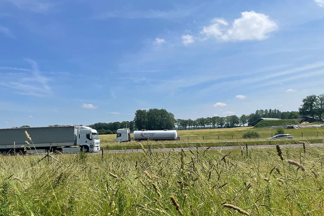 Tot nu toe gold voor de vergunningverlening van infrastructurele projecten een afstandsgrens van 5 kilometer. - Foto: Martijn ter Horst