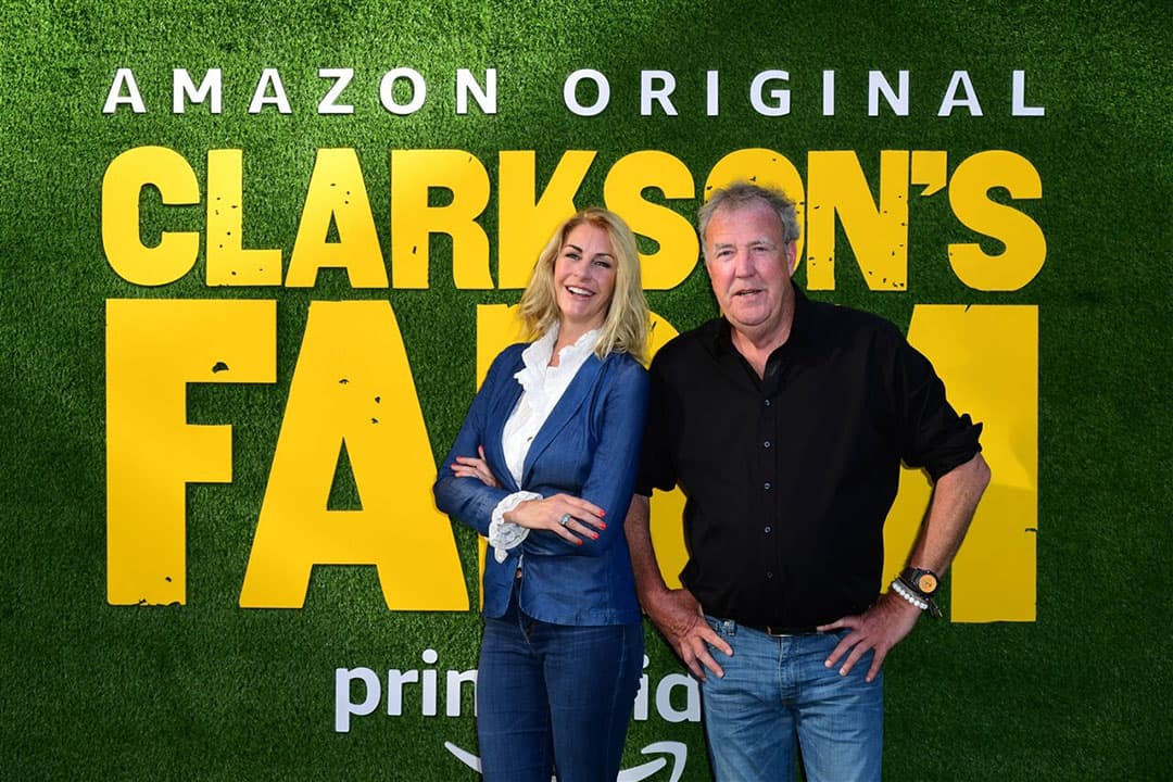 Jeremy Clarkson en zijn vriendin Lisa Hogan. - Foto: ANP