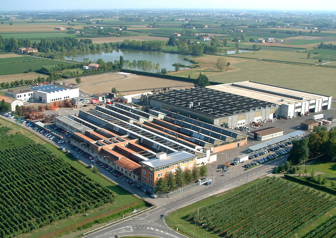 De Goldoni-fabriek in Migliarina di Carpi, Modena, Italië. - Foto: Keestrack