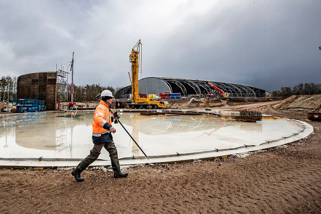 De mestverwerker van Twence gaat in 2022 draaien. De verwerkingscapaciteit neemt dan verder toe in Nederland. - Foto: Ronald Hissink
