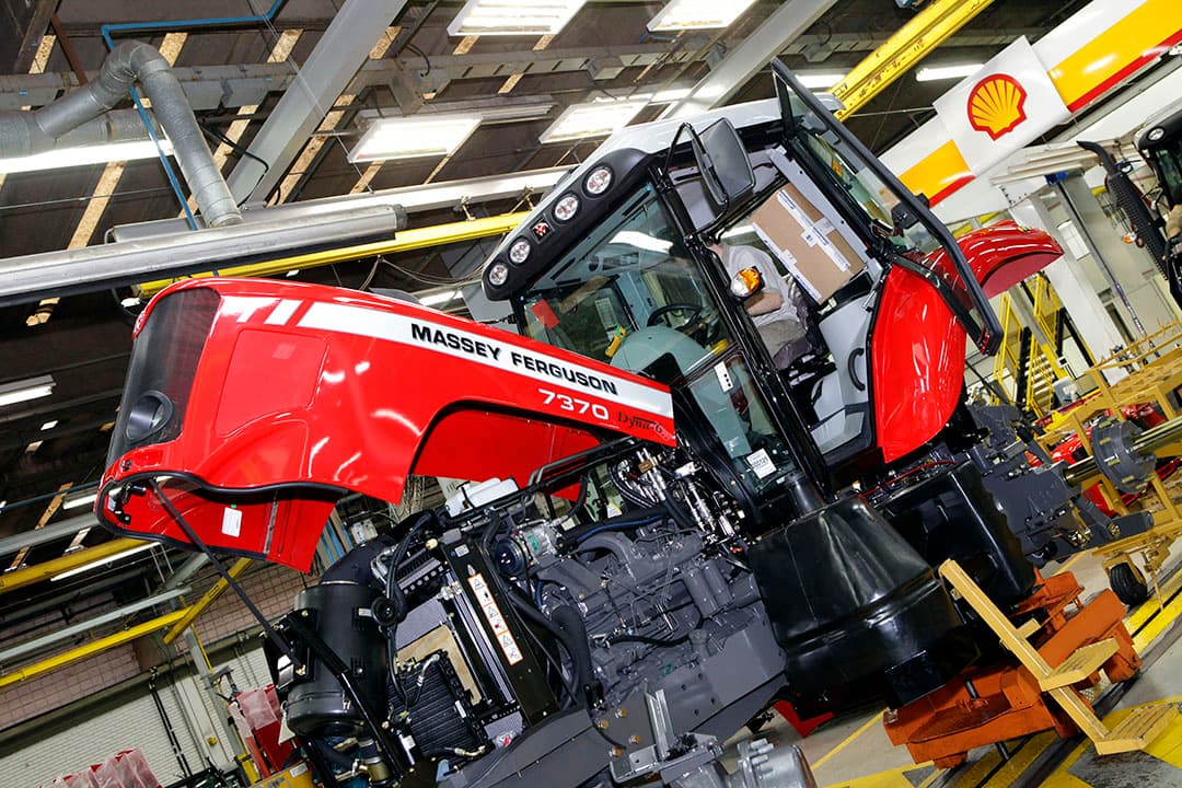 Hogere materiaalprijzen stuwen vooral de verkoopprijzen van eenvoudige machines omhoog. Zit er veel dure techniek of manuren in, dan is het effect op de eindprijs relatief gering. - Foto: Henk Riswick
